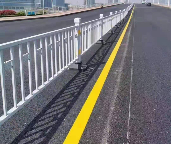 芜湖道路护栏应具备哪些性能要求